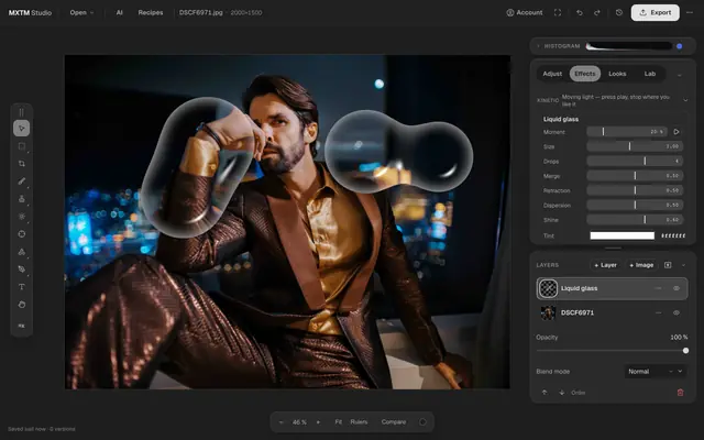The MXTM Studio editor with the Kinetic effect “Liquid glass” on a night portrait: two glass drops bend the city lights behind the man, and the Moment slider with its play button sits in the effects panel.